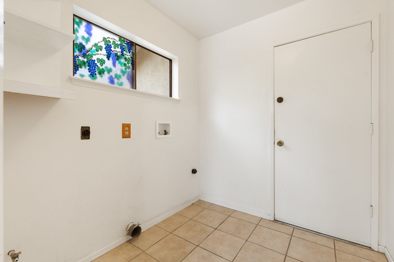 2243 Newquist Ct