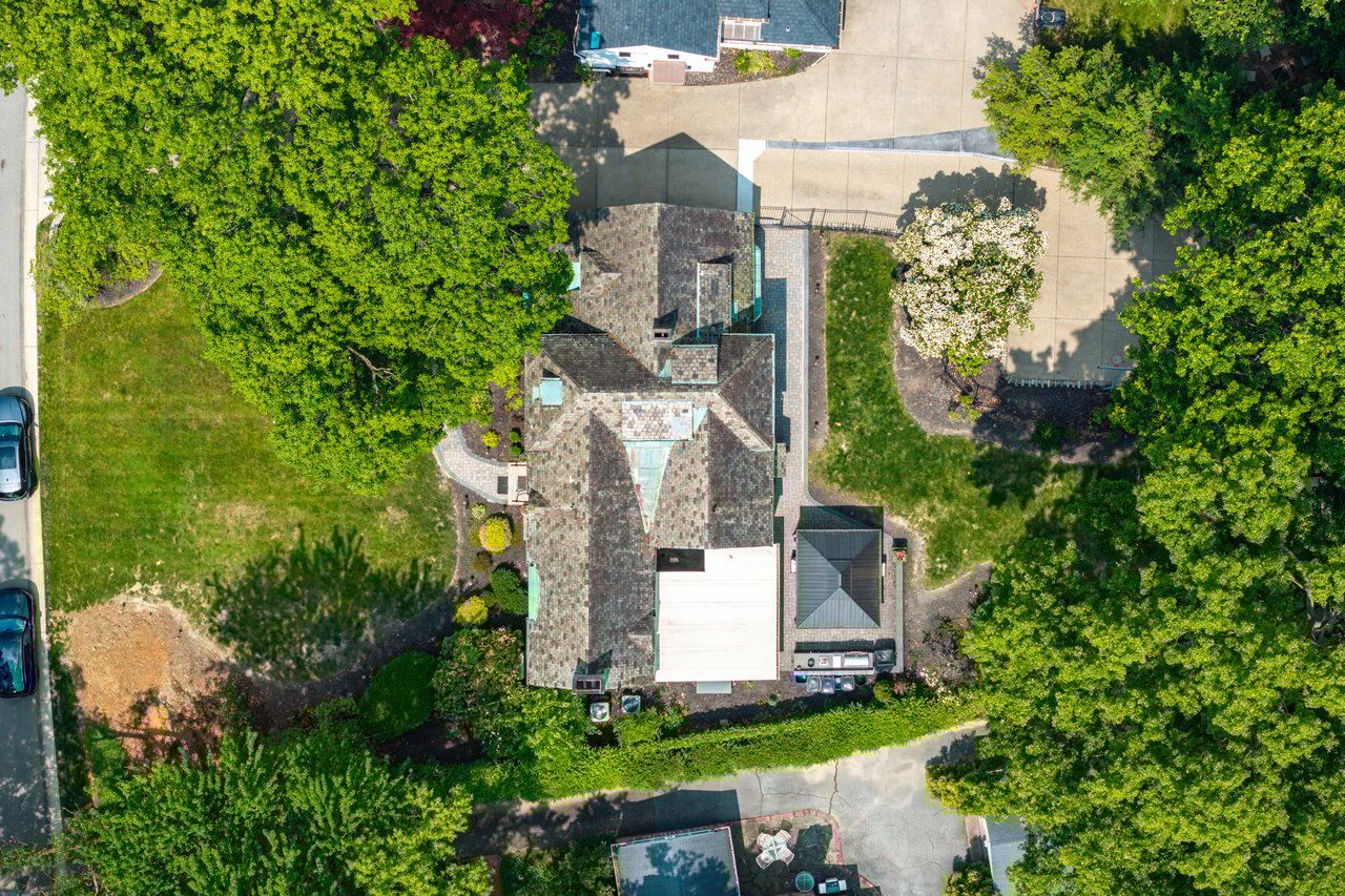 694 Valleyview Road