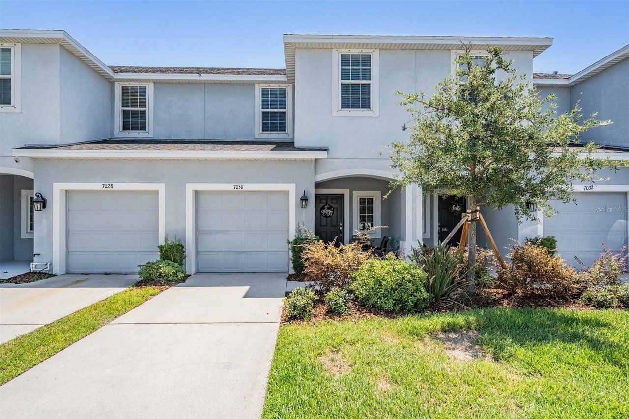 Modern Townhome Living in the Heart of Riverview