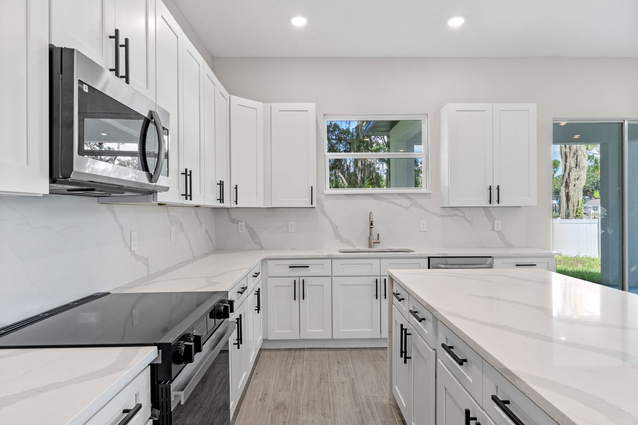 2718 KEYSTONE DRIVE