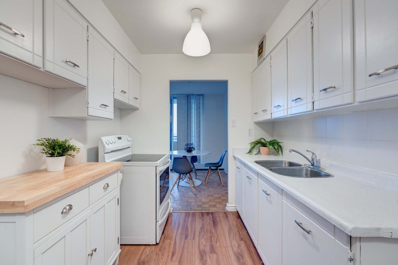 101 Prudential Dr, #1605