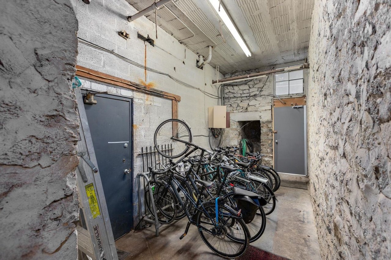 3039 Macomb St NW, Unit 18