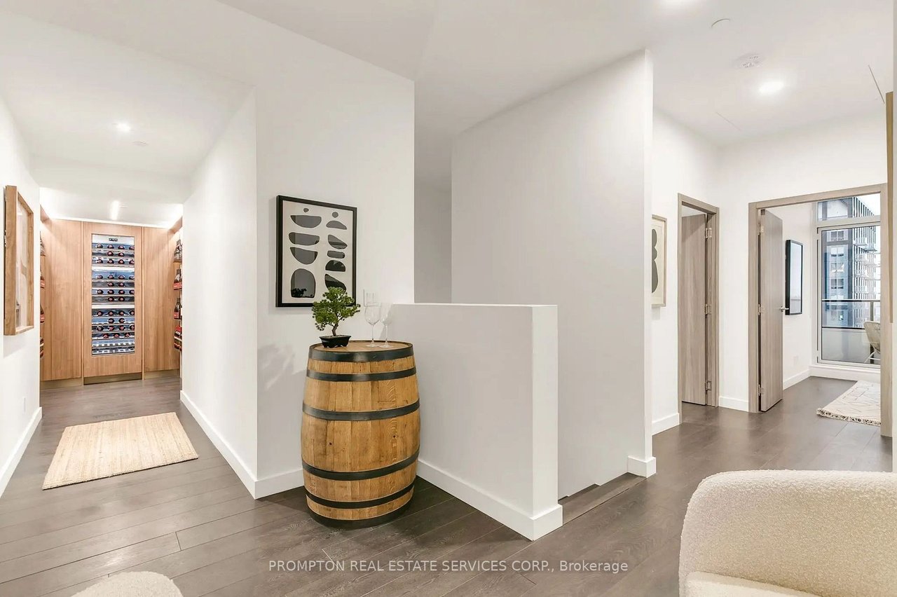 TWO-STOREY DREAM PENTHOUSE IN TORONTO