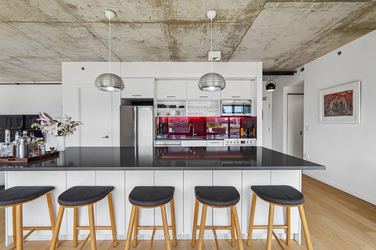 PENTHOUSE LOFT LIVING