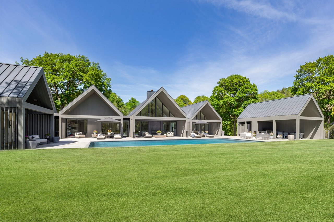 South Fork Dream Home: an award-winning modern home on Shelter Island