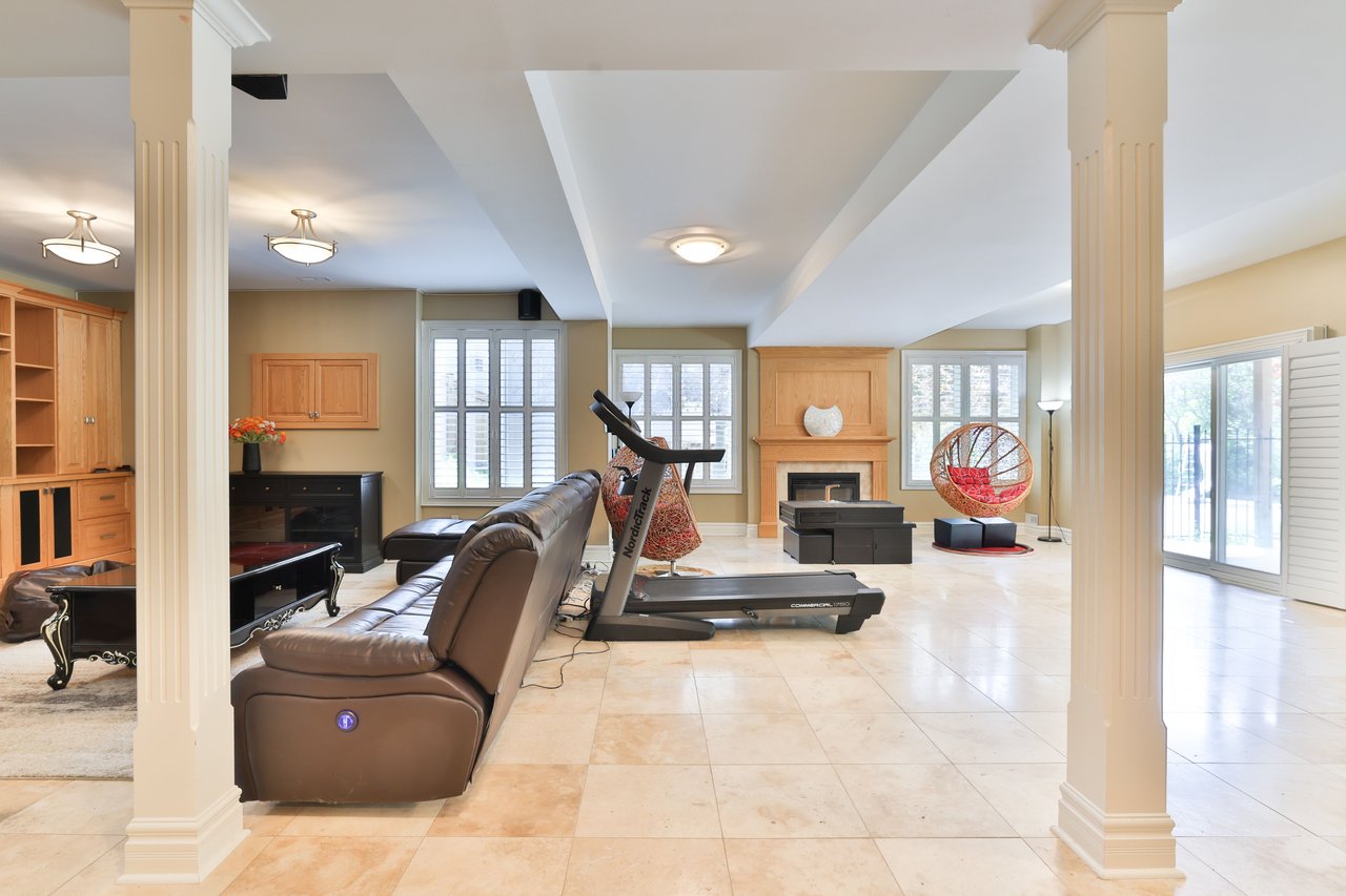 1832 Chesbro Crt