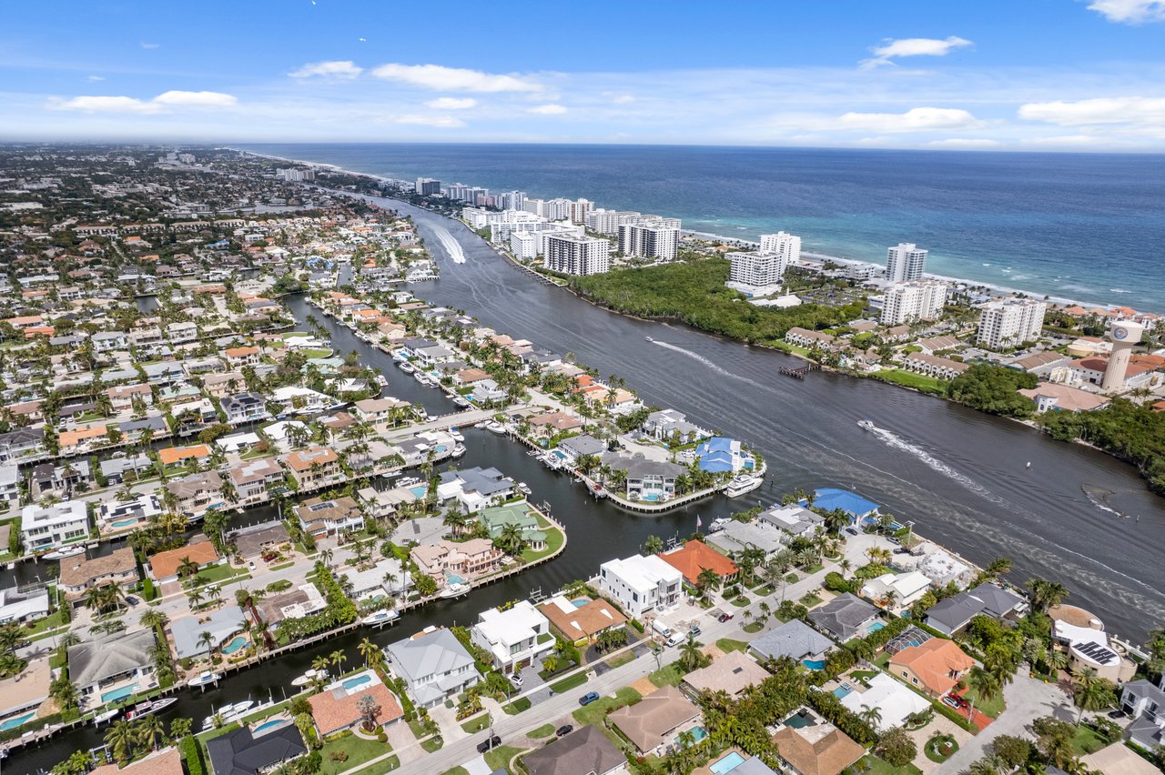 Waterfront Teardown Homes in Boca Raton — Buy the Land, Build the Dream