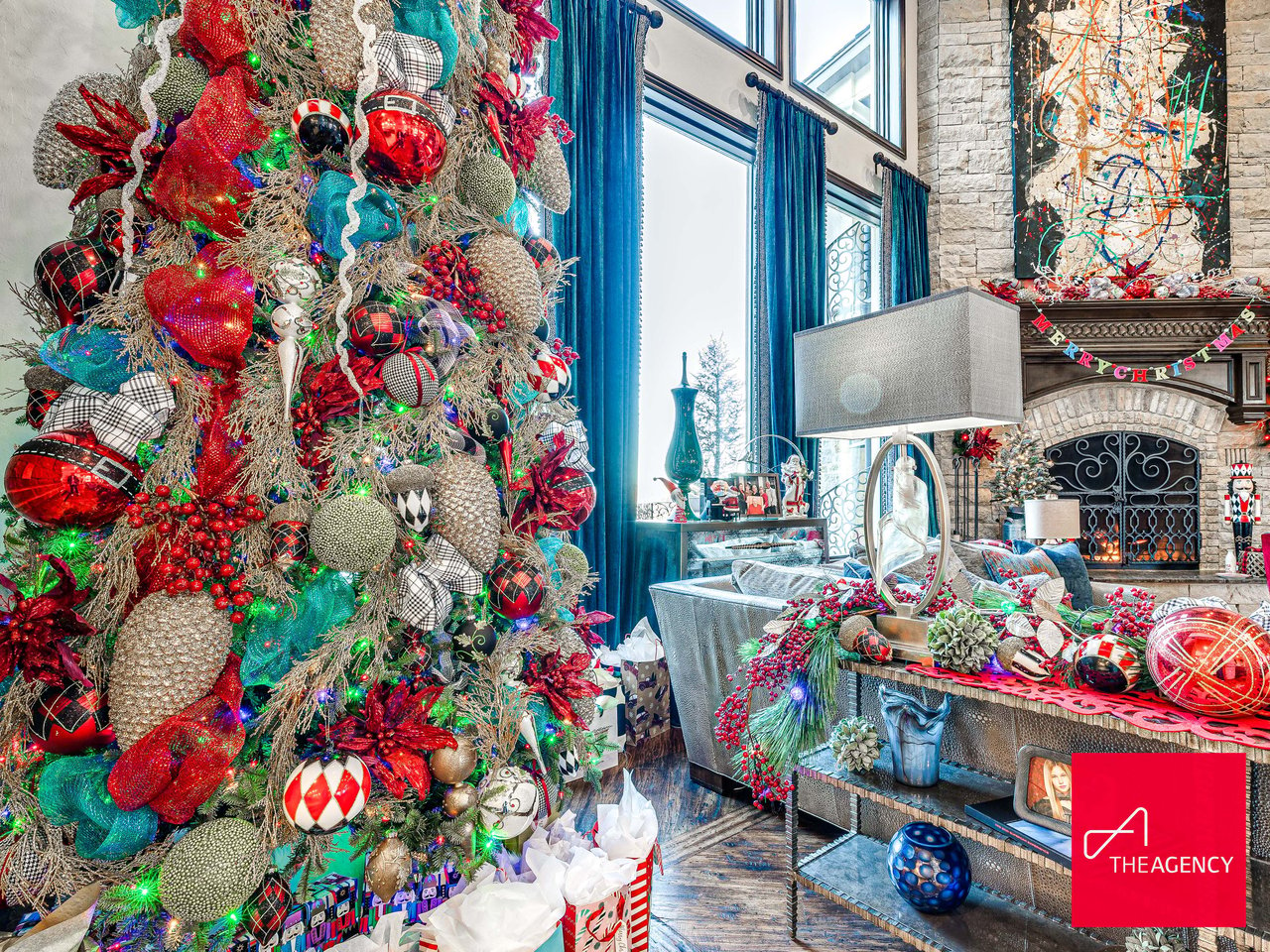 Sleighing the Season: A Christmas Luxury Home Photoshoot at OKC's Viral Estate