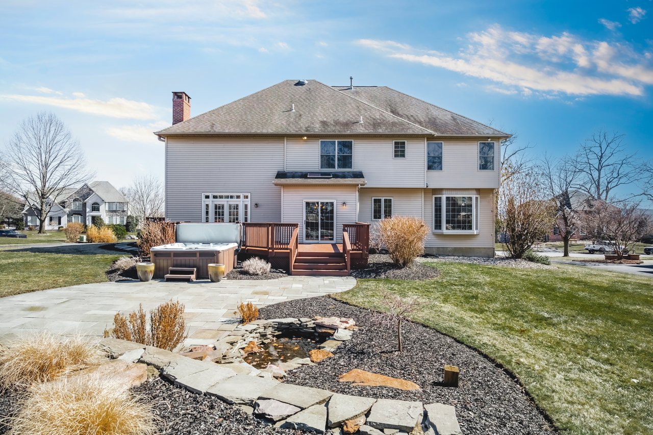 2098 Fieldstone Drive