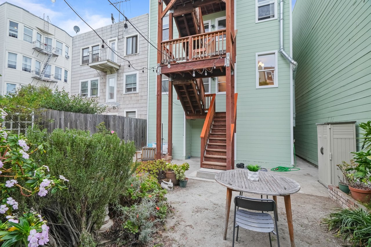 31 Camp St #A