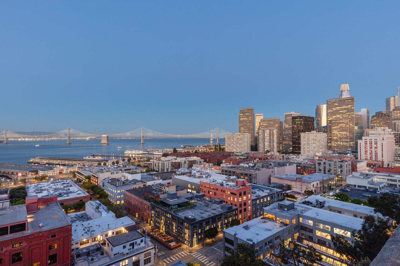 Jewel Box Home With Bridge Bay Views