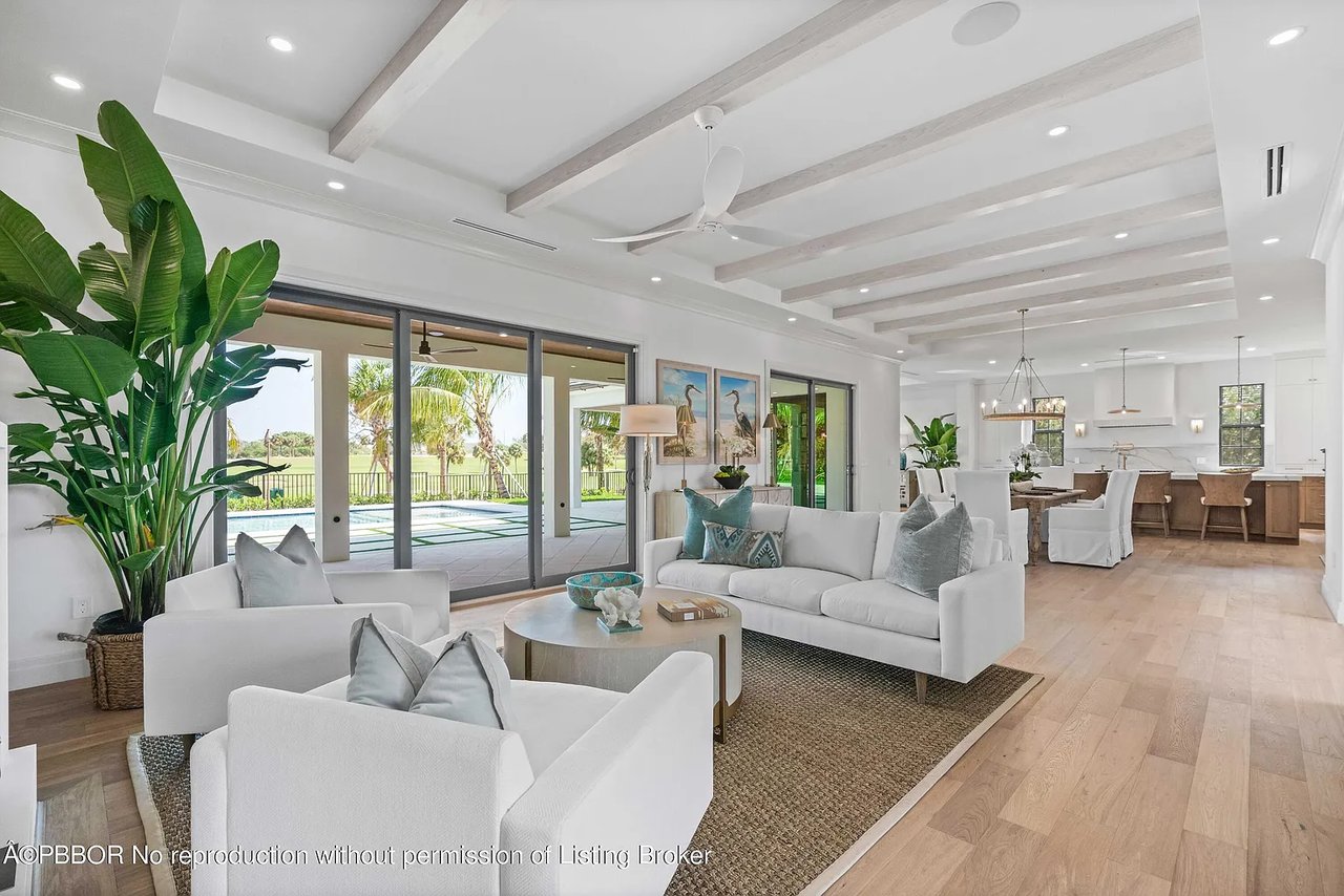 541 Greenway Dr, North Palm Beach, FL 33408