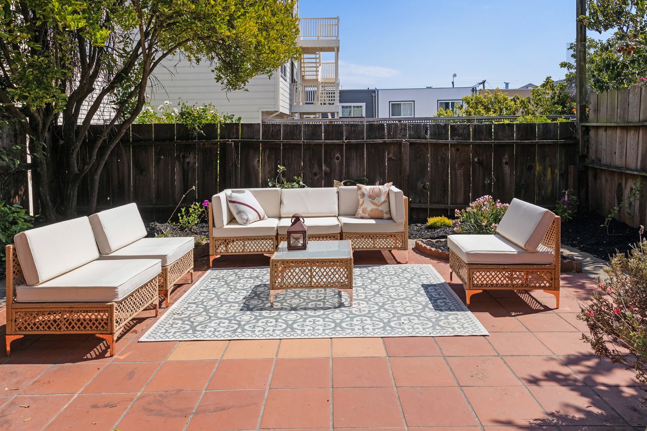 Sunny Spacious Home in Portola District