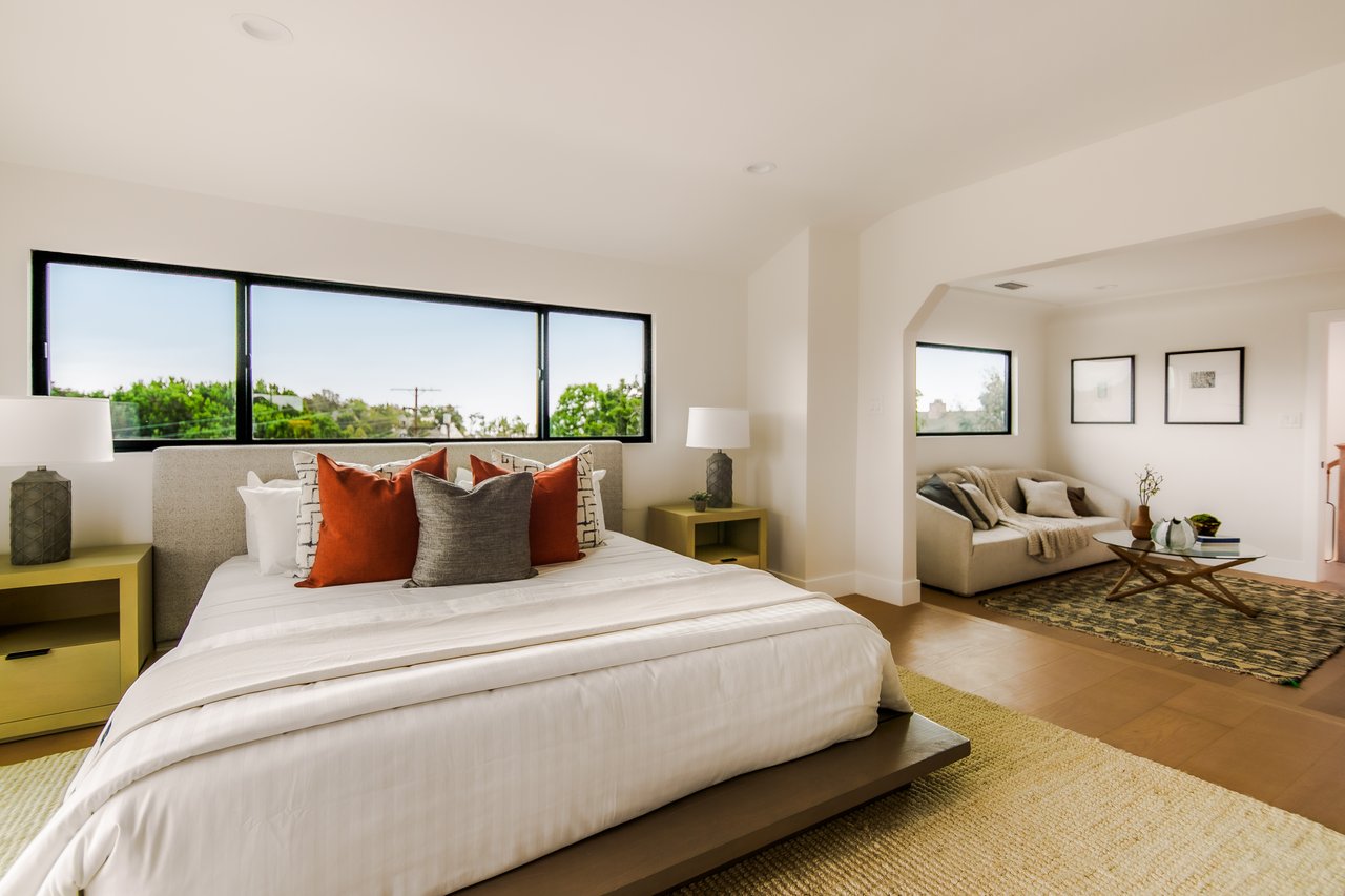 8921 Appian Way, Hollywood Hills