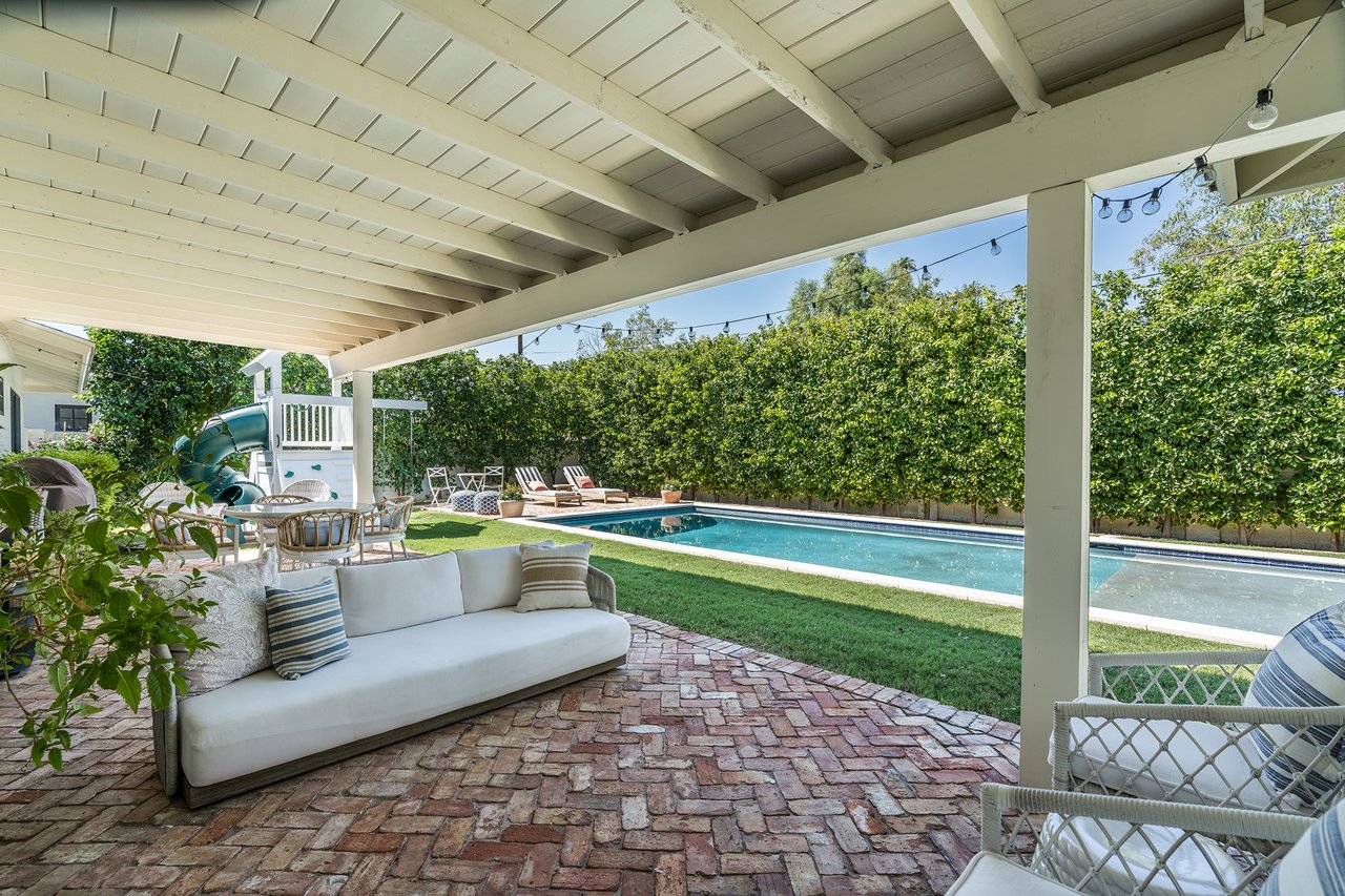 3628 N 49TH Place