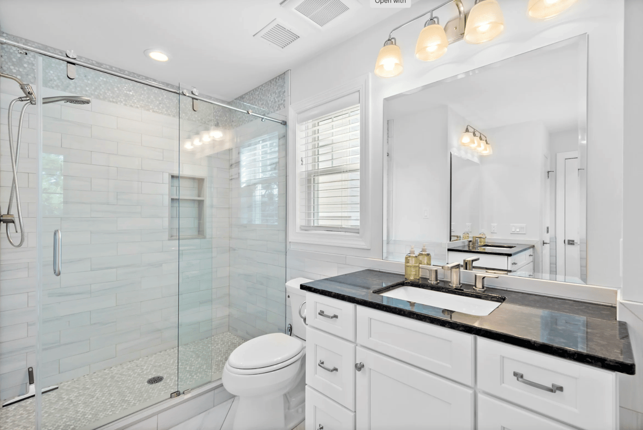 123 E. Colorado Avenue