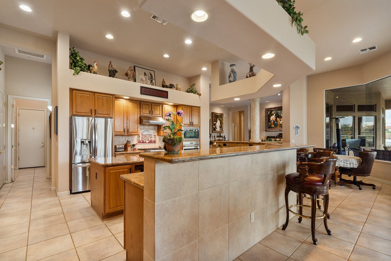 9657 E PEREGRINE Place