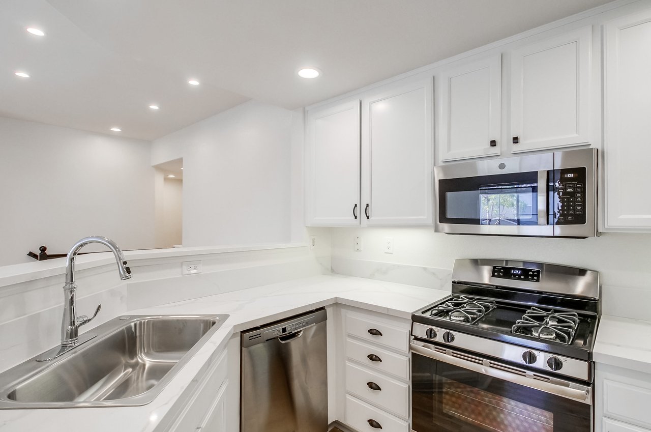 1340 Callecita Aquilla Norte