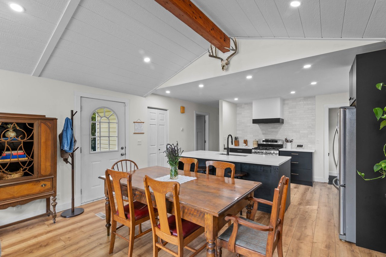 104 Thorson Crescent