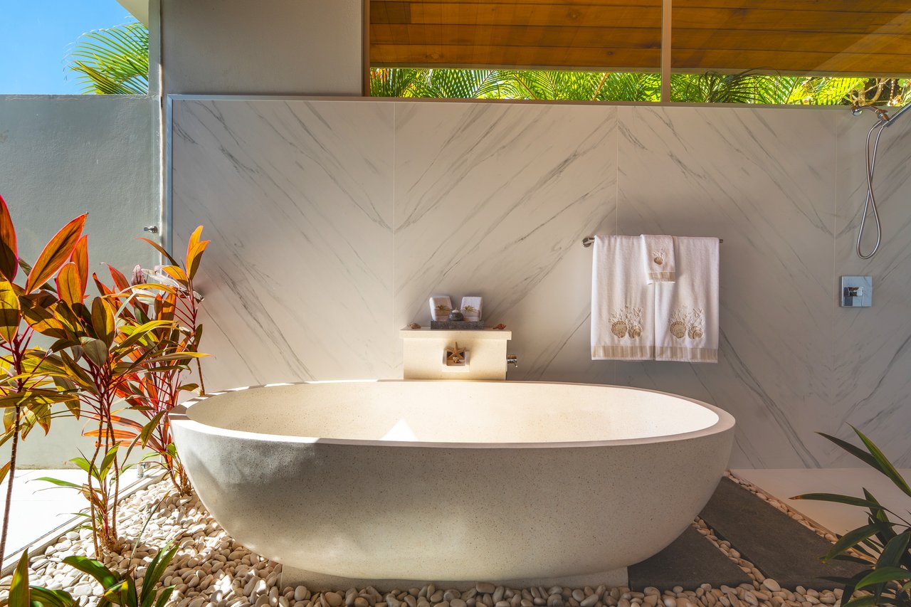 Blue Horizon – luxury ocean-view home in Ojochal, Costa Rica