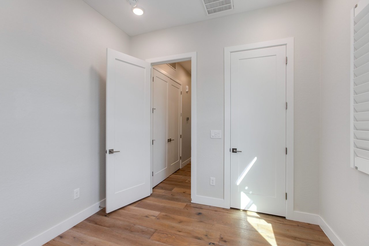 6565 E Thomas Rd. #1142