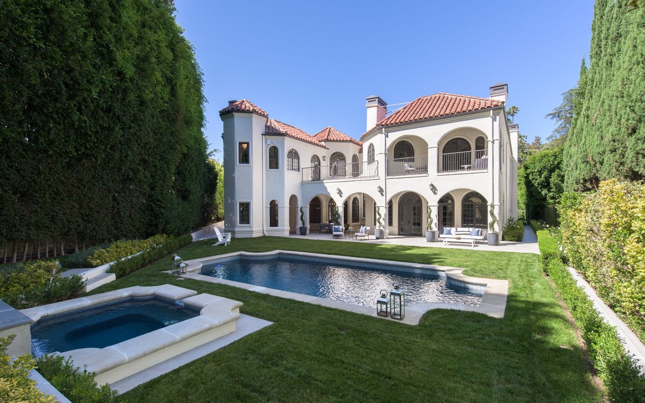 1275 Benedict Canyon Dr