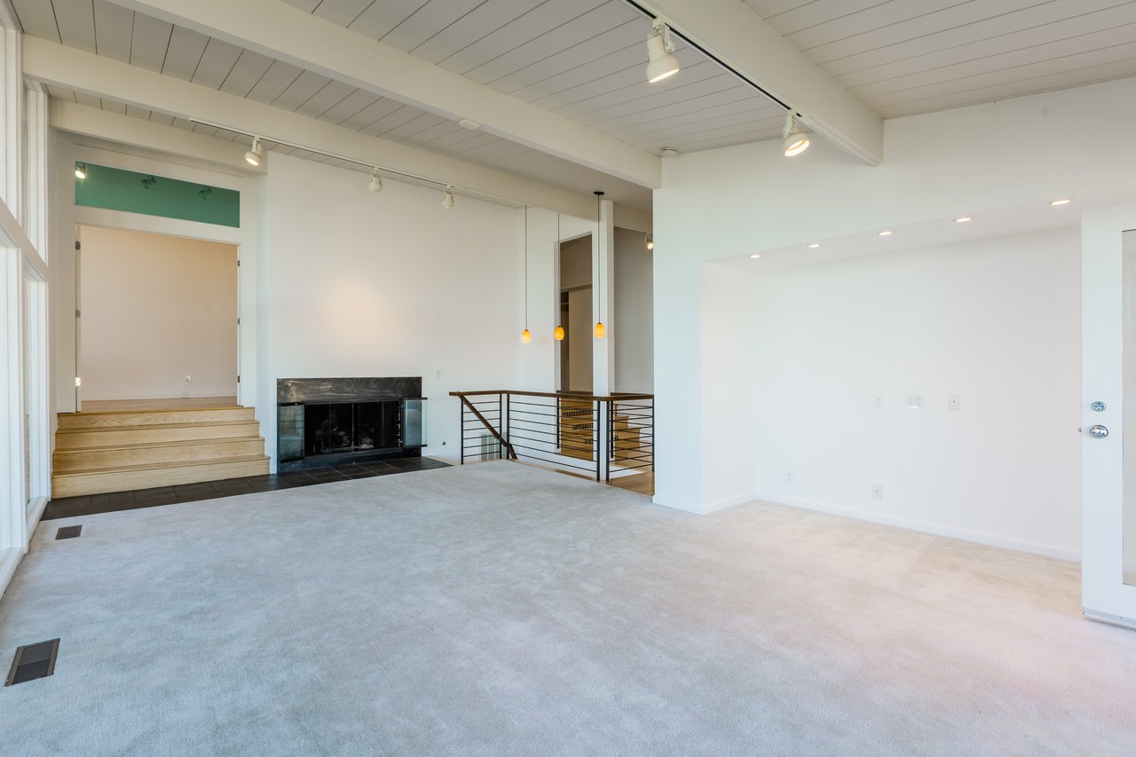 109 Marion Ave