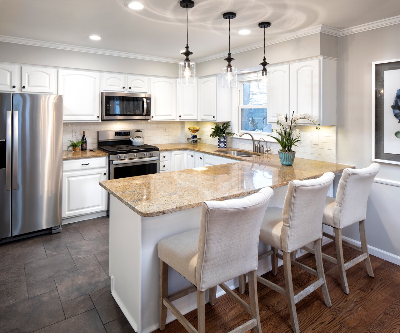 19100 Azure Road | Deephaven