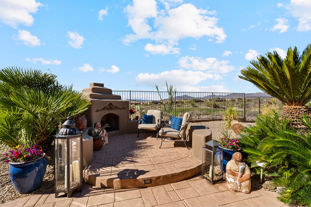 9812 E ROADRUNNER Drive