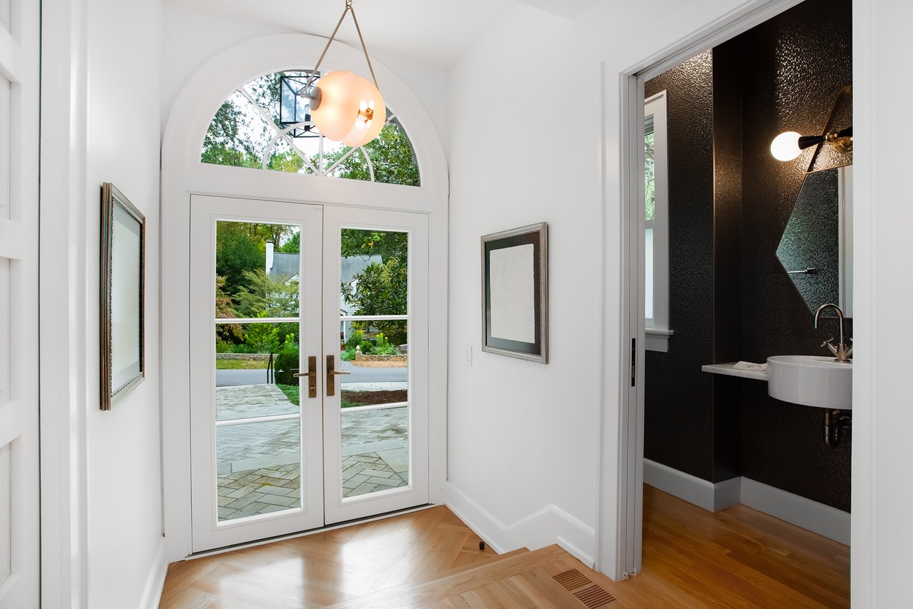 330 Tenney Cir