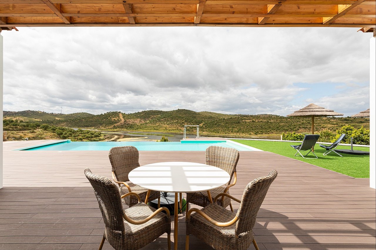 122.5-Hectare Private Estate with Lake, Events Venue & Luxury Home on the Alentejo–Algarve Border