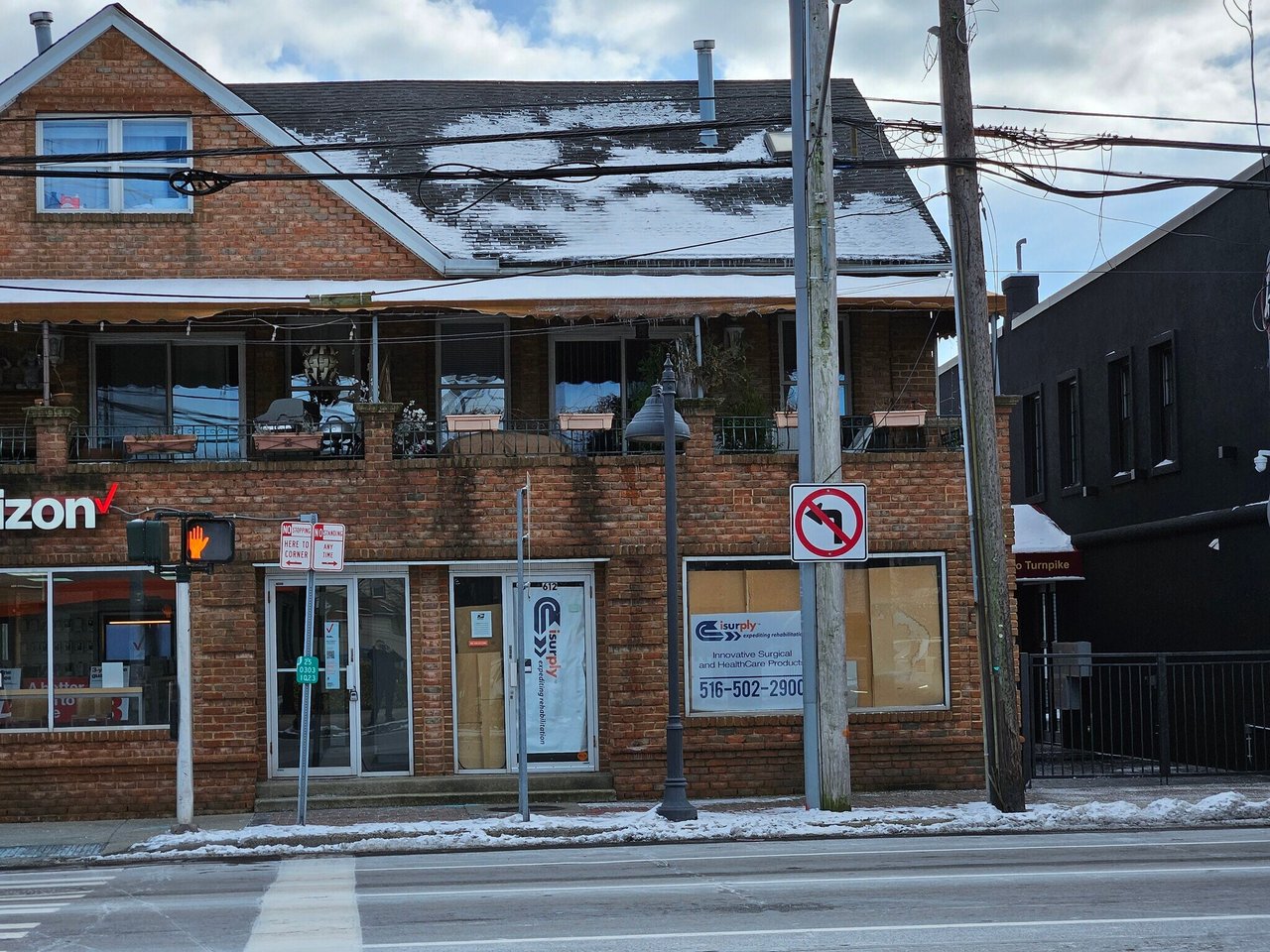 612 Jericho Tpke