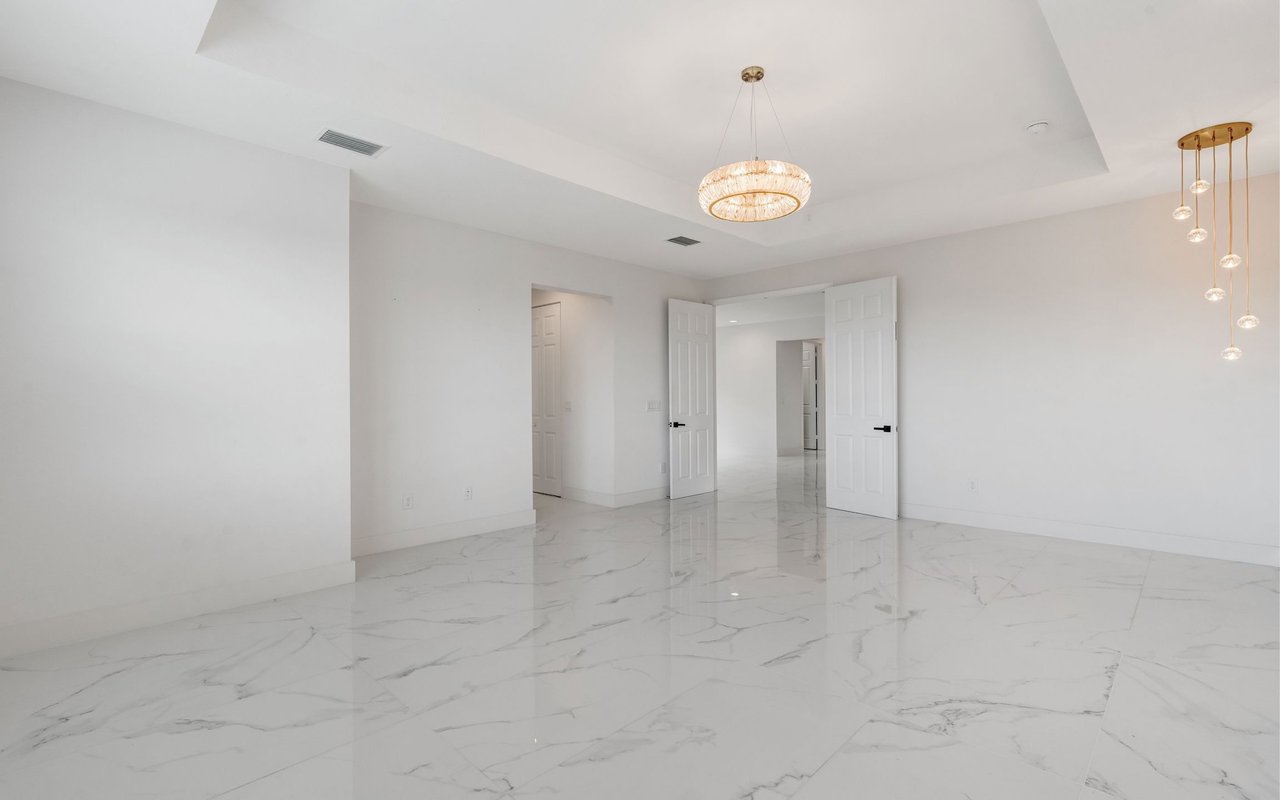 11604 Meadowrun Cir