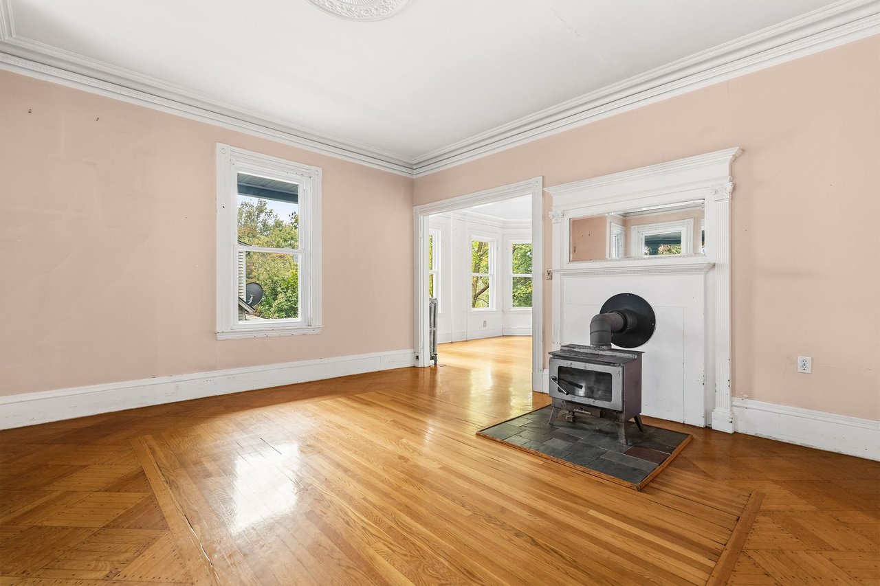 30 Walnut St, Somerville