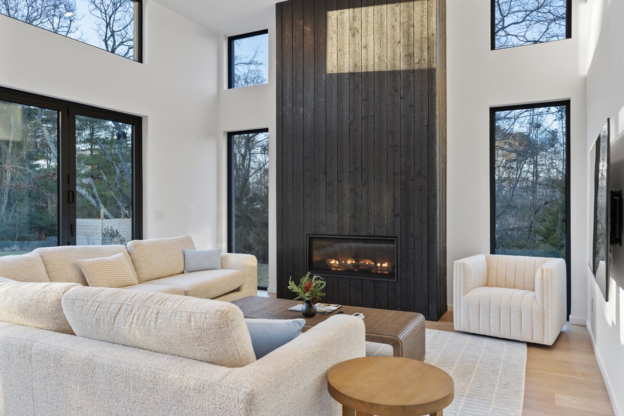5 Ridge Lane, Hampton Bays