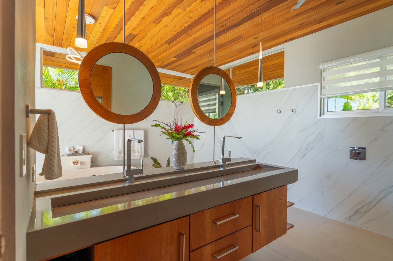 Blue Horizon – luxury ocean-view home in Ojochal, Costa Rica