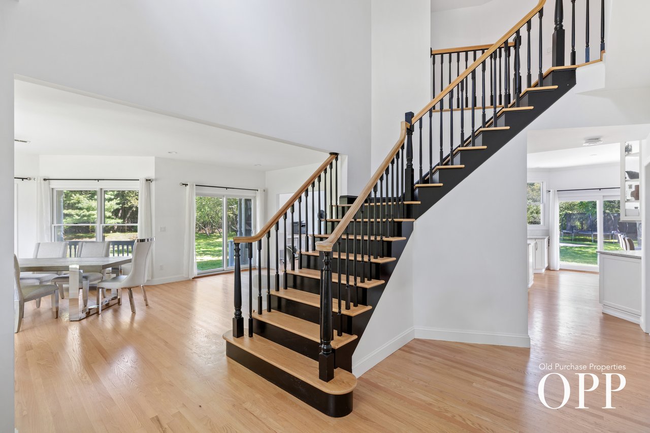 1.28 Acres of Updated Living in Brookhaven Hamlet