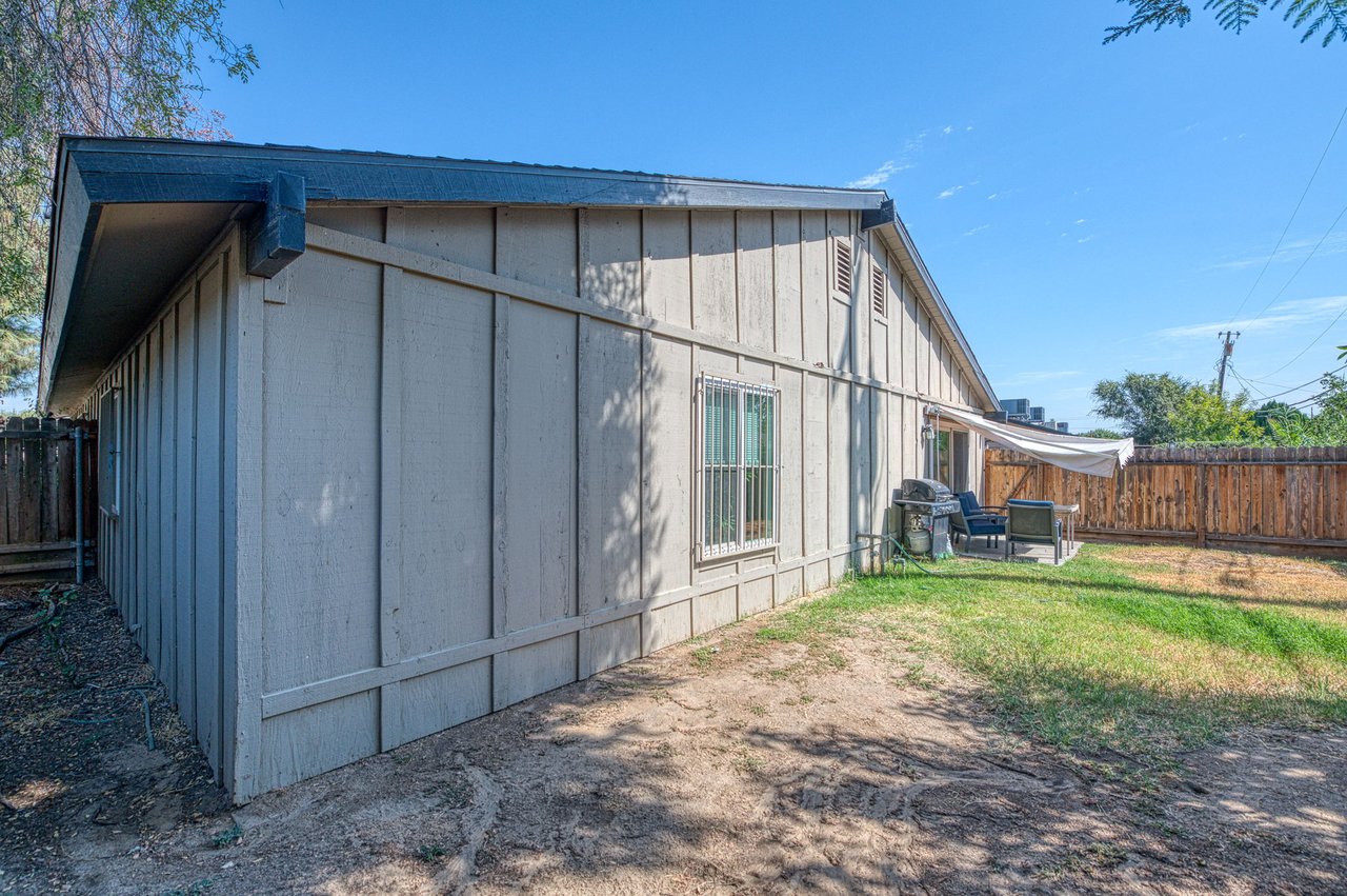 2247 W Dakota Avenue #116, Fresno