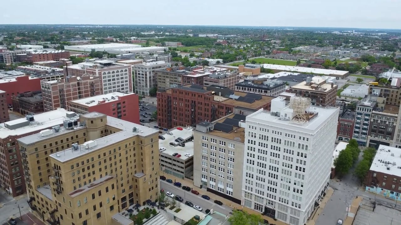 LM39 Foundation: From Gridiron to Giving Back at St. Louis’s 21c Museum Hotel