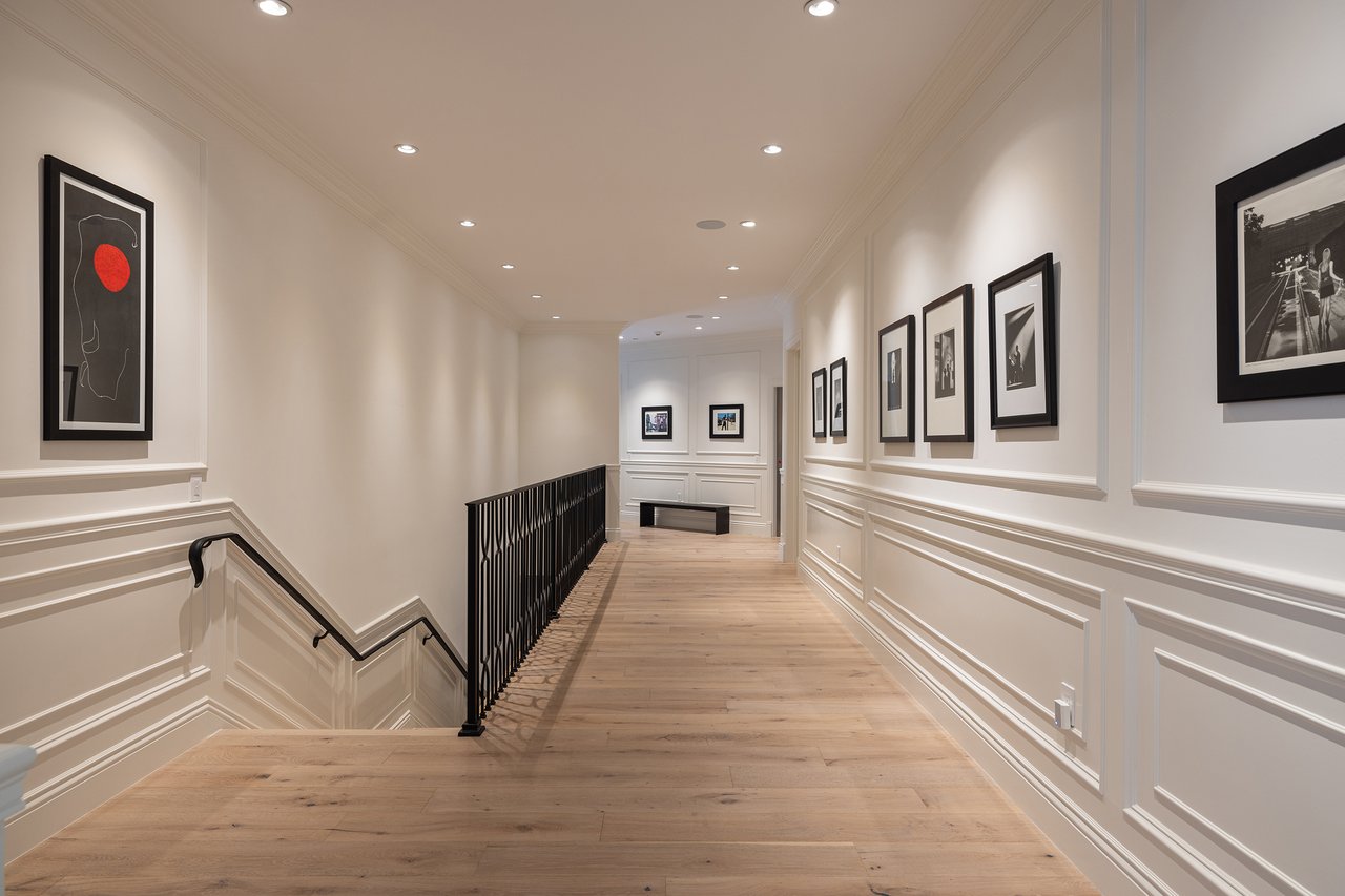 9520 Hidden Valley Rd, Beverly Hills