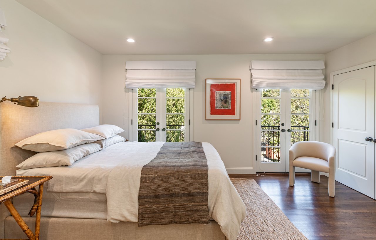 365 Comstock Ave, Little Holmby