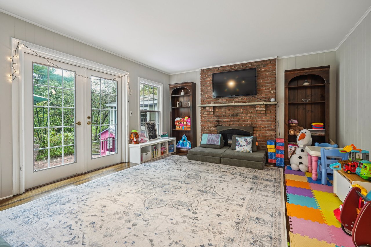 31 Ellsworth Ave