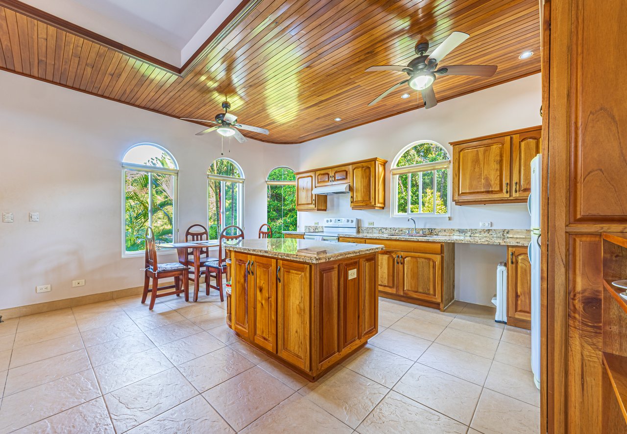 Elegant 3 Bedroom + Office Jungle Home in Puesta Del Sol, Ojochal
