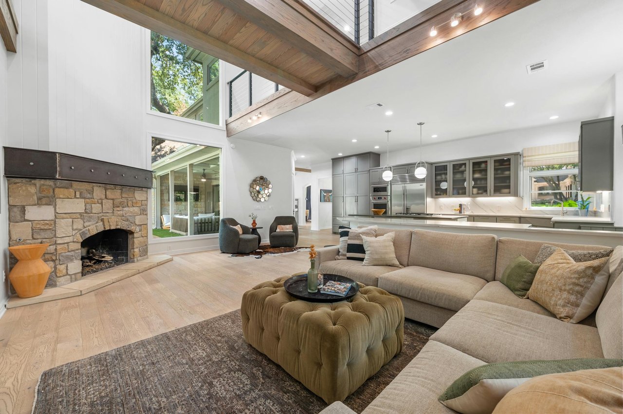 2928 Chatelaine Drive