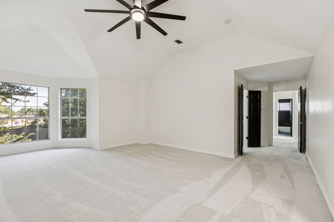 915 Inverness Circle