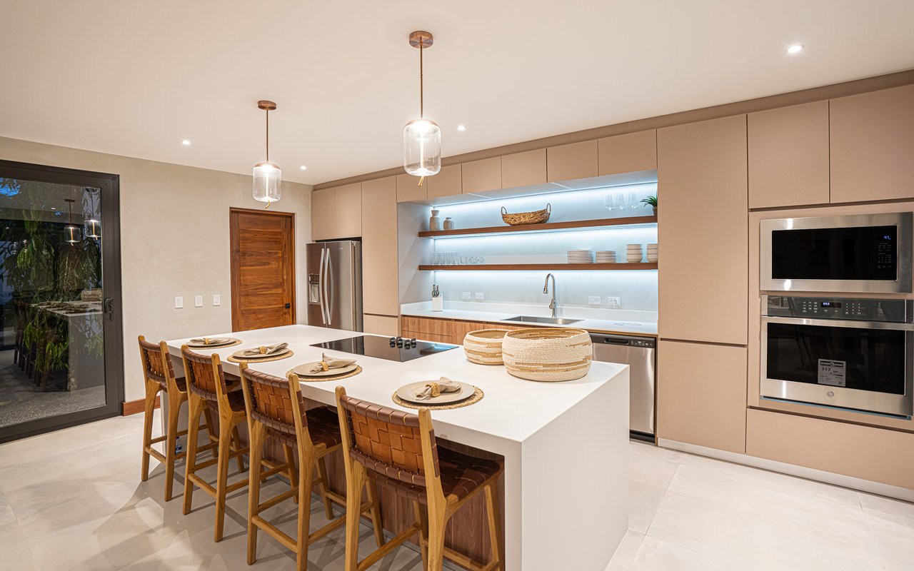 Casa Ko | Tropical Modern 4BR Retreat in Tamarindo with Exclusive Beach Club Membership