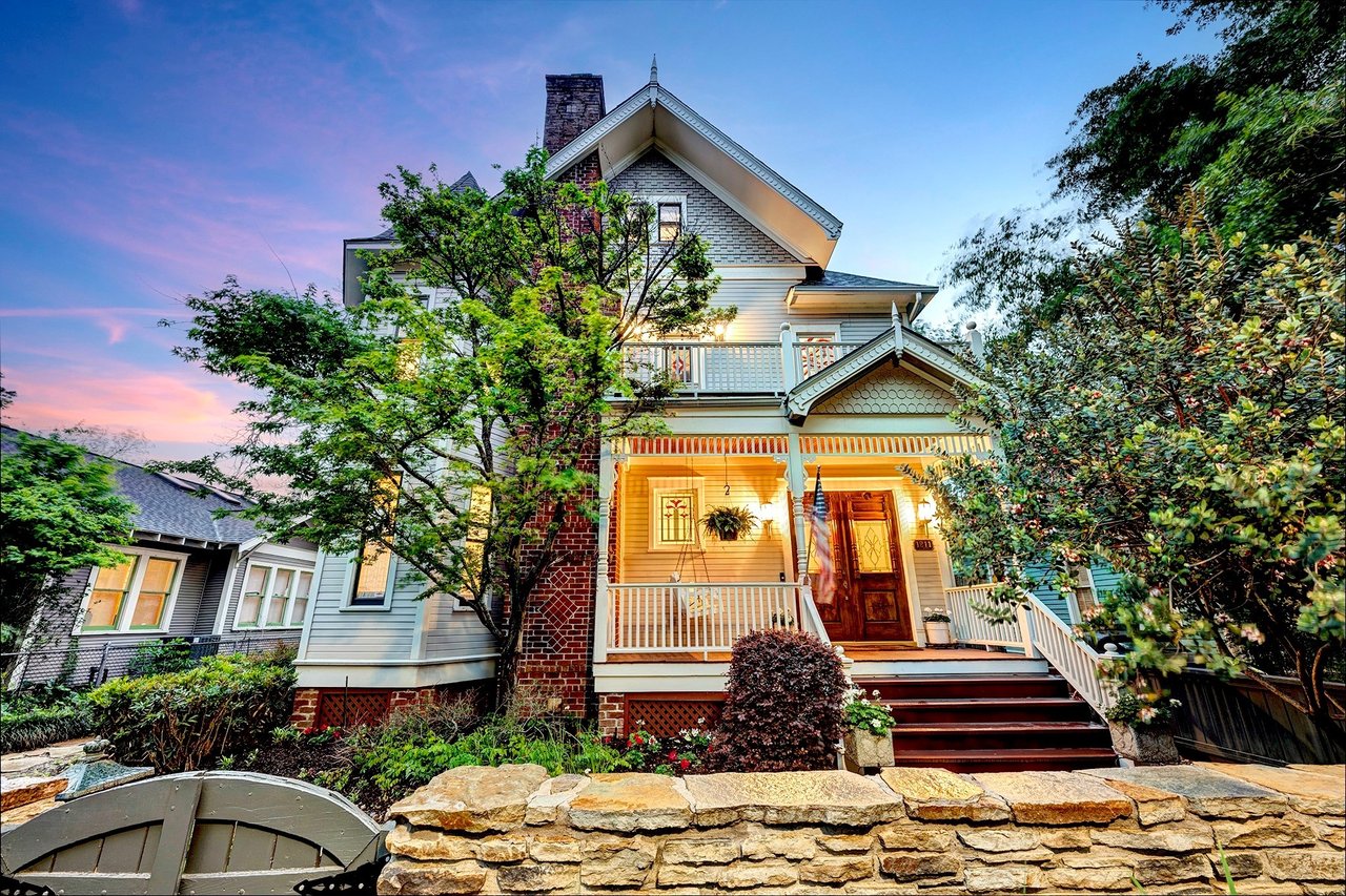 1211 Arlington St