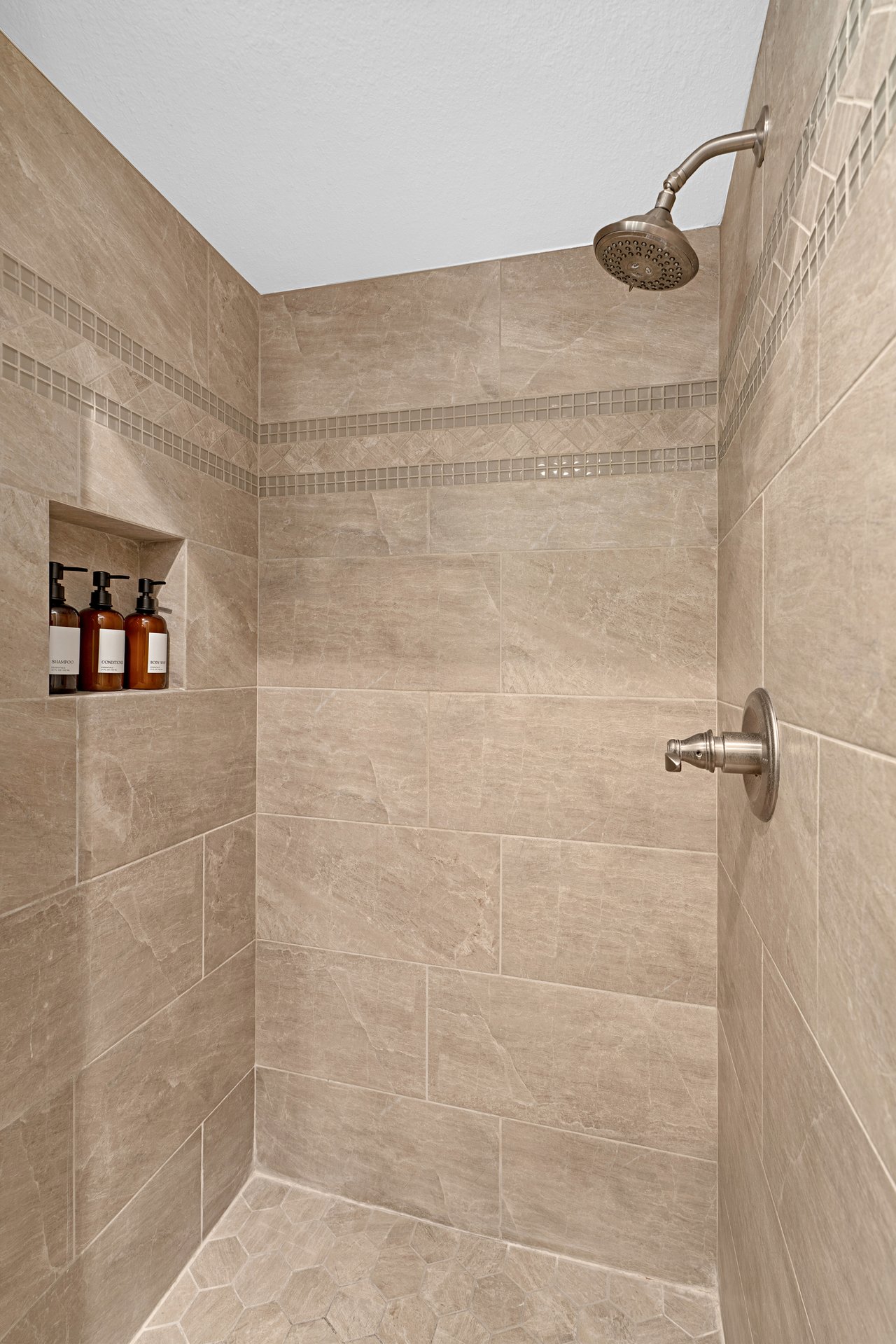 Foxtail Luxe Retreat