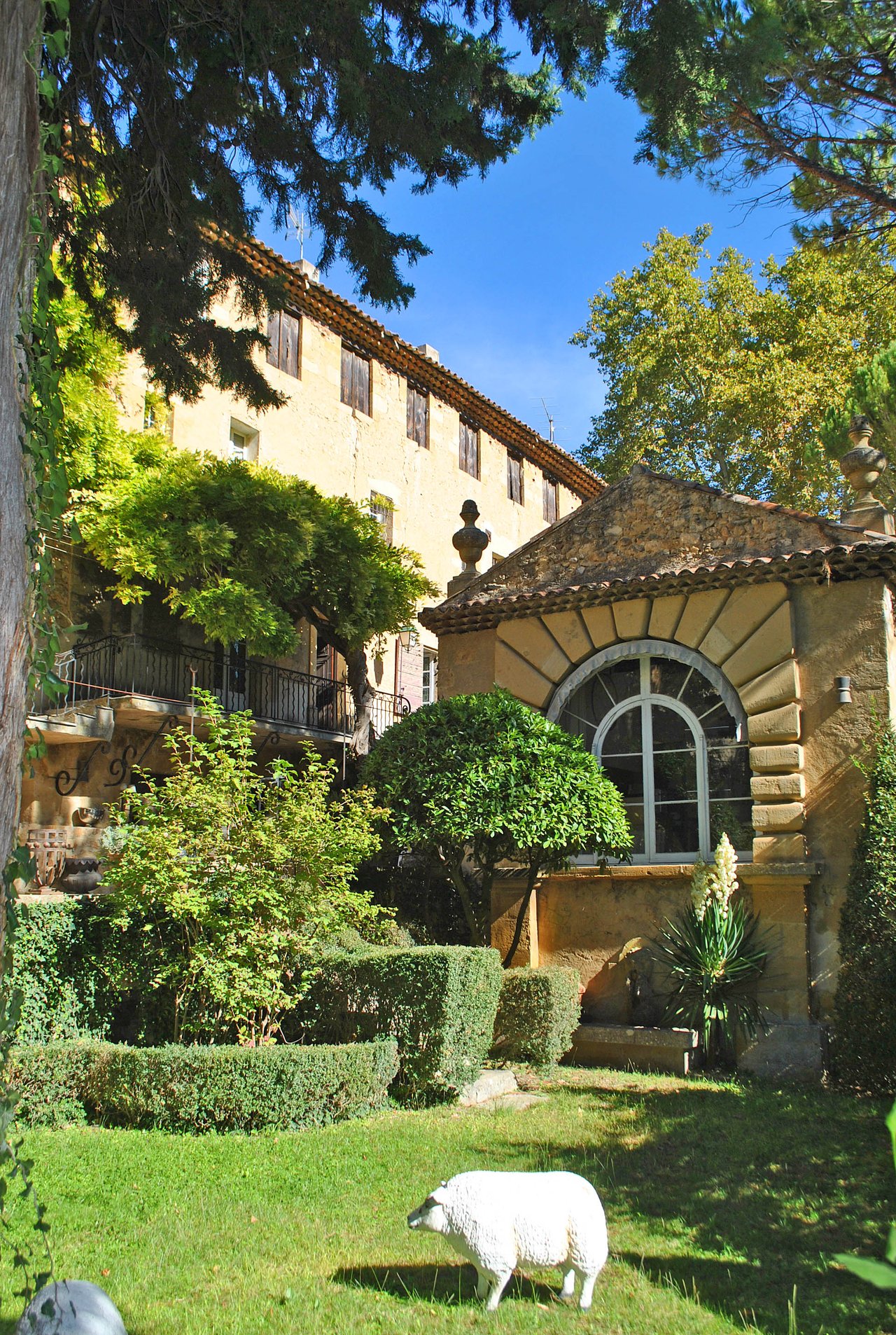 Exeptional late 17th century property 