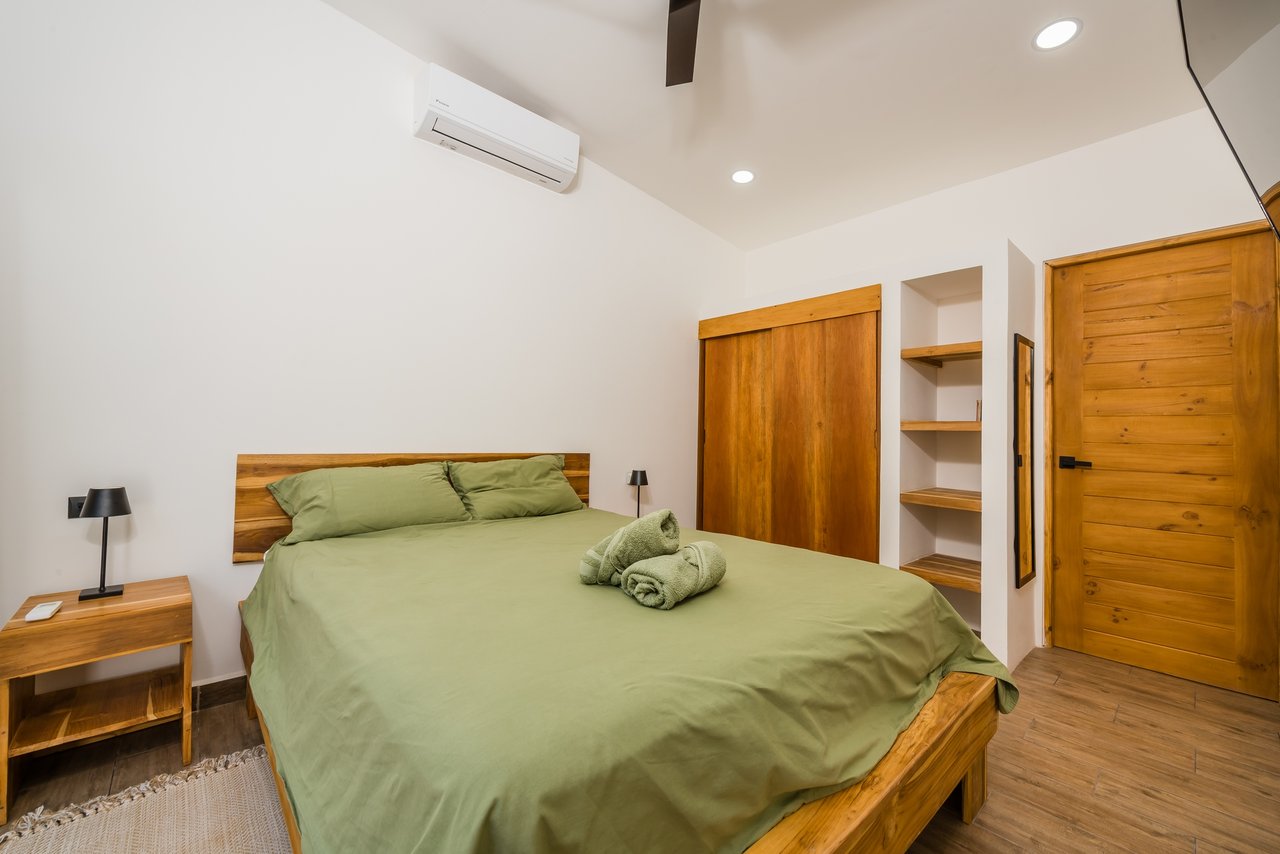 V-Caro Ju | Furnished Villa with Pool, Guest Cottage, and 4,603 m² Expansion Lot Just 15 Minutes from Tamarindo